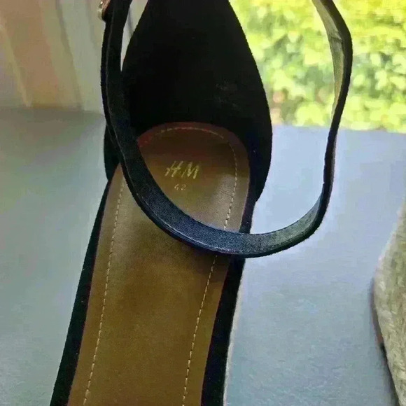 H&M Women's Wedge Heels Black Espadrilles Size 10 Ankle Strap - Picture 2 of 8